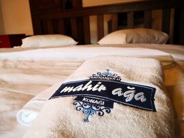 Traditional Double Room | Individually furnished, free WiFi, bed sheets