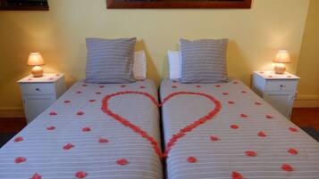 1 chambre, Wi-Fi gratuit, draps fournis