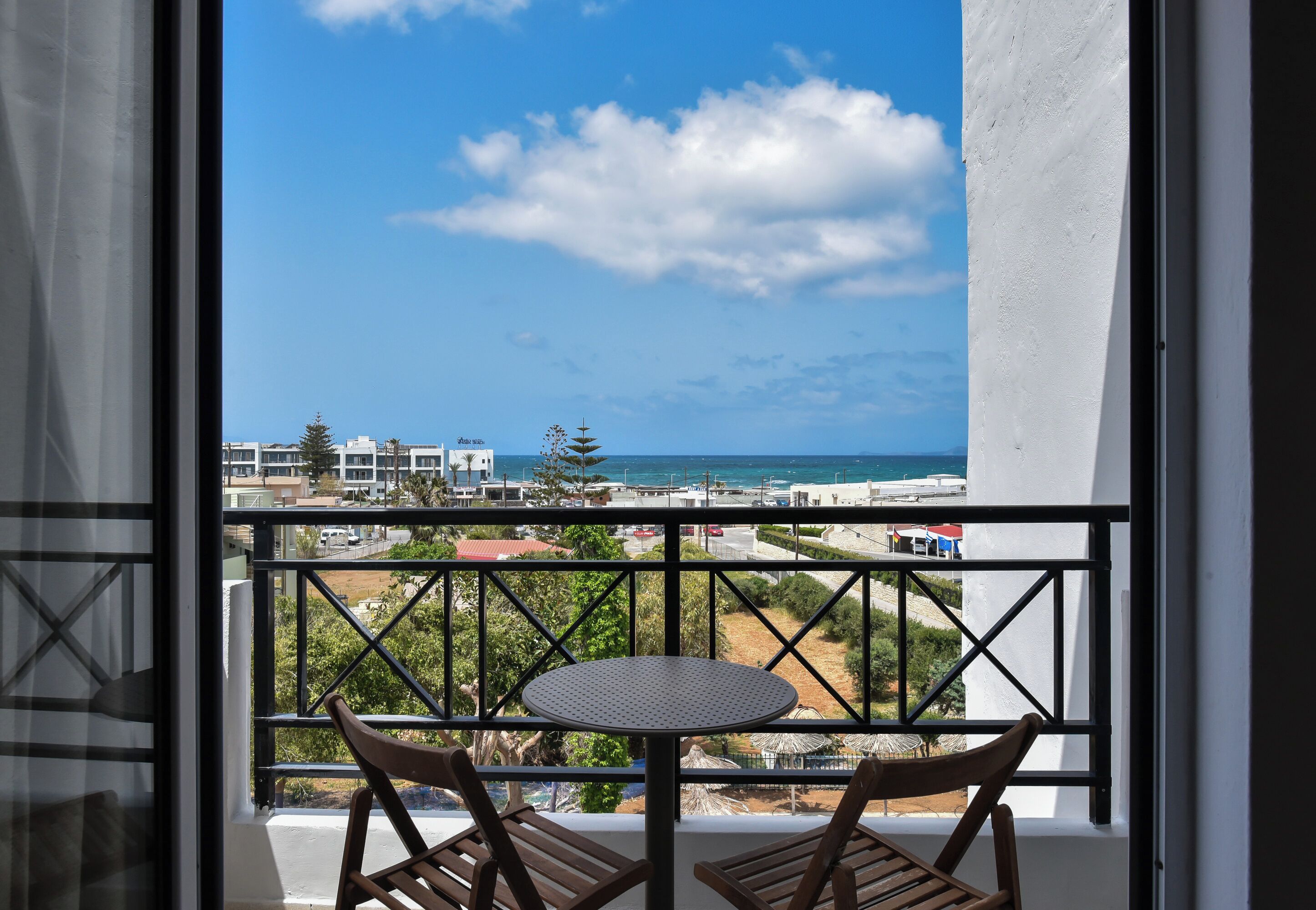 Comfort-Doppel- oder -Zweibettzimmer, Meerblick | Blick vom Balkon