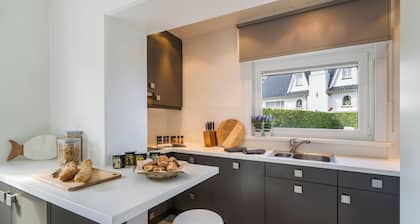 Villa Gamoni - spacious holiday home with garden