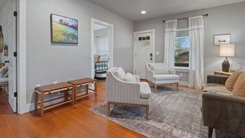 TV, fireplace, offices