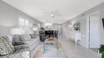 Condo, 1 King Bed (Inland condo with pool, spa, tennis a) | Living area