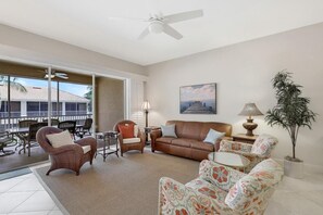 Apartment, Mehrere Betten (The Provence of Marco D-3) | Wohnzimmer