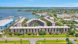Exterior - Waterfront Condo in Anglers Cove With Pools and Spas (Marco Island)