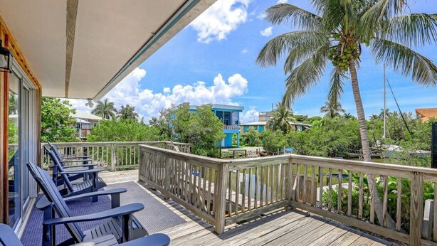 บ้านพัก, หลายเตียง (Goodland pet-friendly home with dock ) | ระเบียง