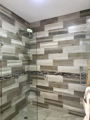 Deluxe Room (Paris) | Bathroom shower - Alfa Resort Troncones (Troncones)