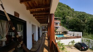 Deluxe Room (Egipto) | Balcony - Alfa Resort Troncones (Troncones)