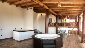 Deluxe Room (Asia) | Private spa tub - Alfa Resort Troncones (Troncones)