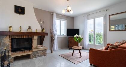Maison Hacharria - Four Bedroom House, Sleeps 6