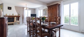 Maison Hacharria - Four Bedroom House, Sleeps 6