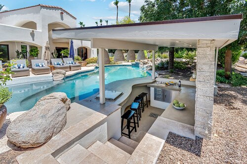 ❤️️3 Min to Old Town❤️️Spectular Villa❤️️SwimBar❤️️PickleBall❤️️Golf❤️️Spa❤️️BBQ