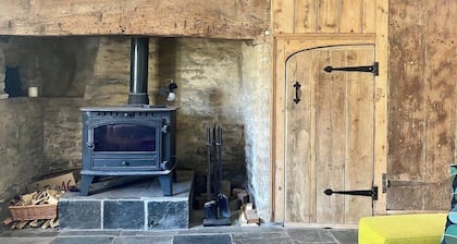 The Explorers Rest- Garden - Frome