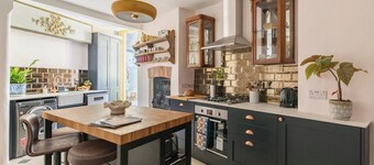 Merchants Town House - Catherine Hill