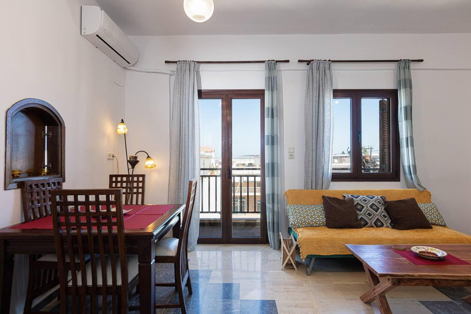 Apartment, Multiple Beds | Living area