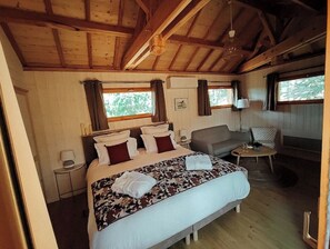 2 bedrooms