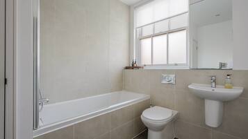 Luxury Apartment, Private Bathroom | Bathroom