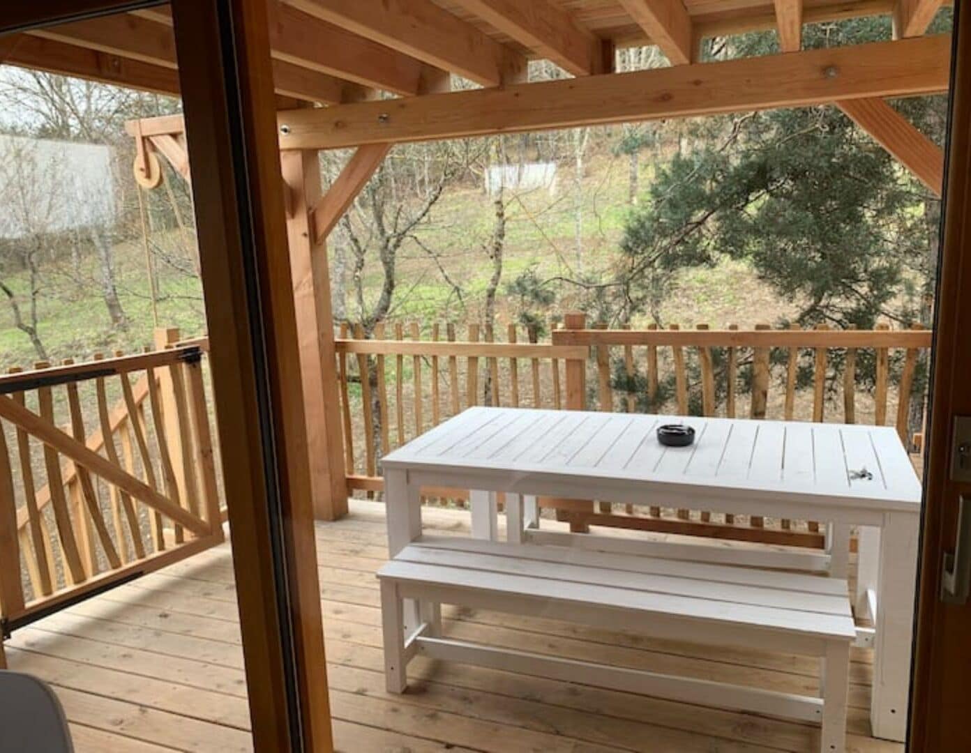 屋外ダイニングエリア