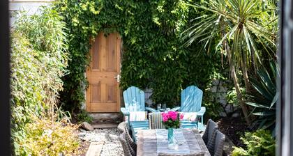 Blue Lobster Cottage