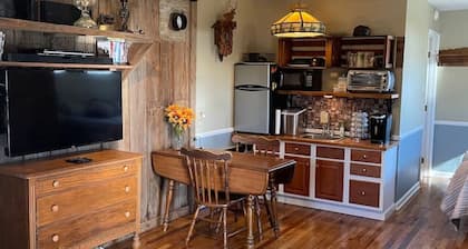 Bourbon Trail Cabin on the Farm