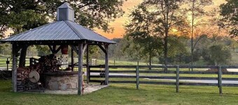 Bourbon Trail Cabin on the Farm