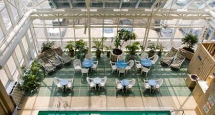 Four Sails Resort Oceanfront condo with Oceanfront & City View Balconies