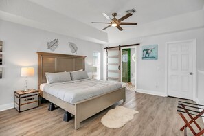 4 bedrooms, desk, iron/ironing board, travel cot