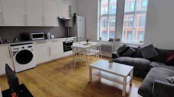 Apartment | Living area | TV