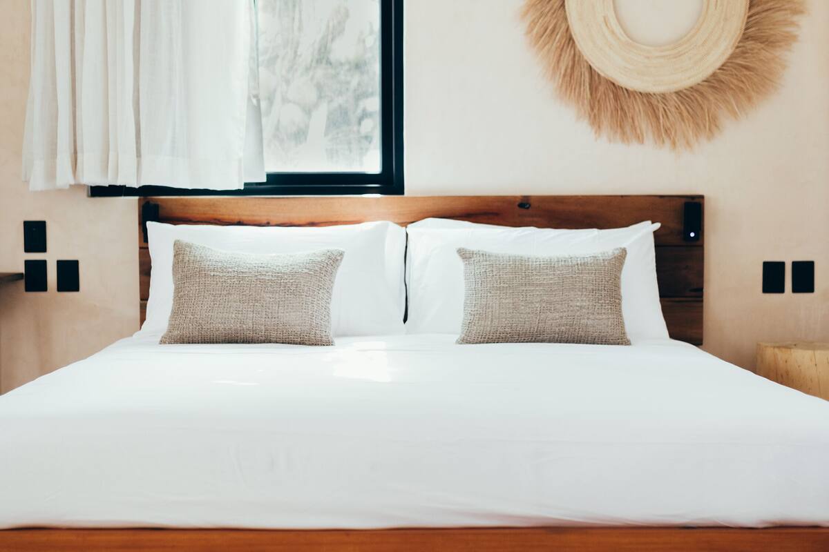 Studiosvit Deluxe | 1 sovrum, sÀngtillbehör av högsta kvalitet, duntÀcken och minibar