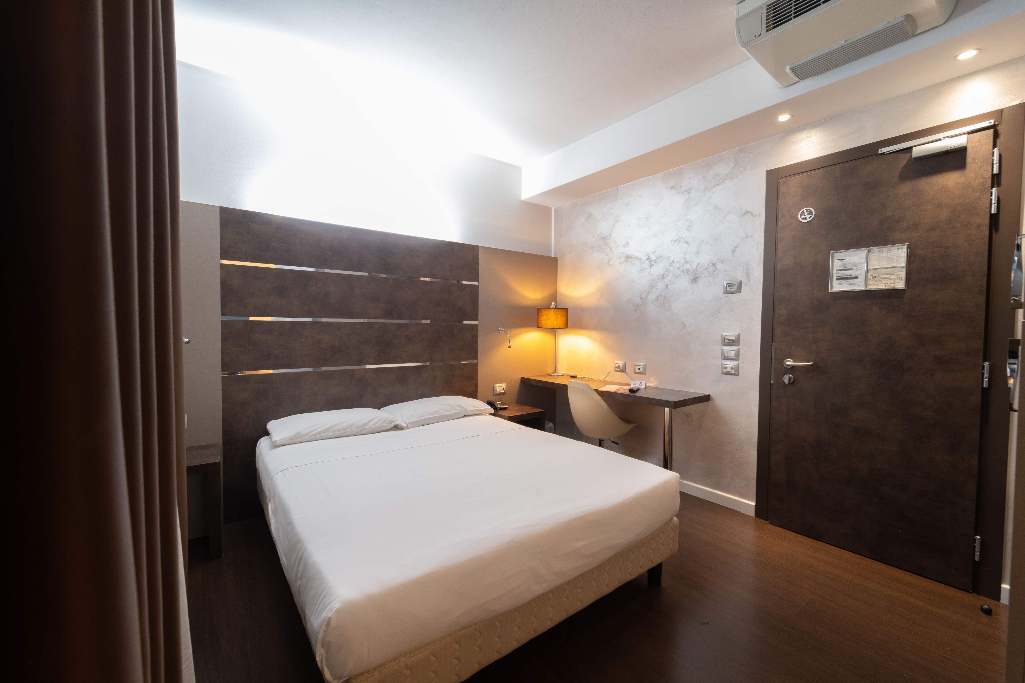 Minibar, in-room safe, desk, soundproofing