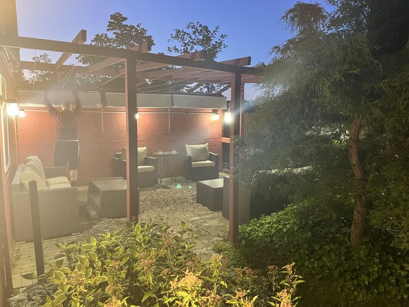 Exterior - Come As You Are Inn (Sayville)