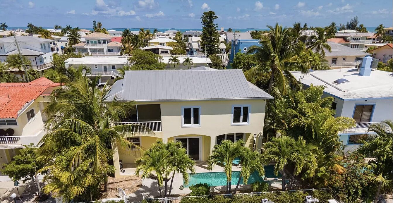 Beautiful Waterfront Port Antigua Home, Pool, Private Beach