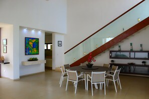 Family House | Dining room