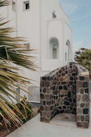 Exterior detail - White Lily - Adults Only 16 plus (Santorini)