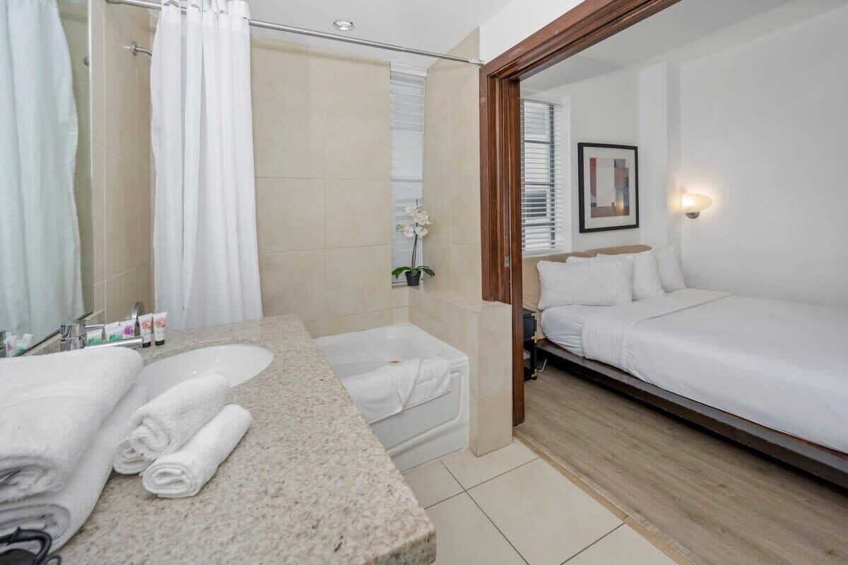 Strykejern/-brett, wi-fi og sengetøy