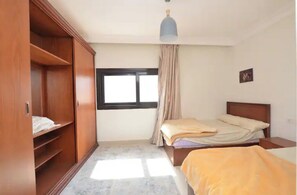 2 bedrooms
