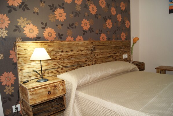 1 dormitorio y ropa de cama