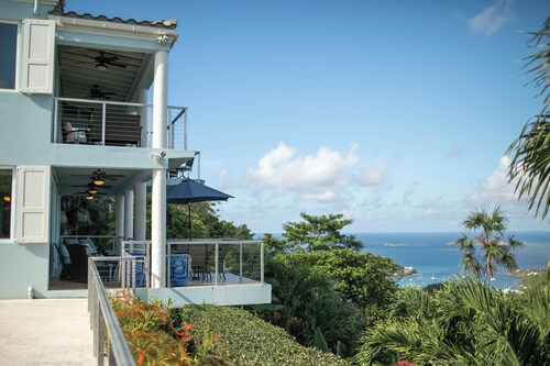 Big Sky Villa: sunset view; great for large families; pool; back up power 