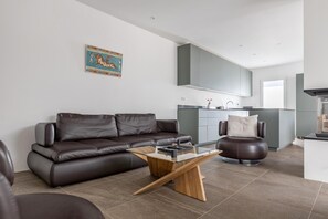 Fireplace, books, printers - Elaia villas in the Mediterranean - Cyparissos rental (Tourouzelle)