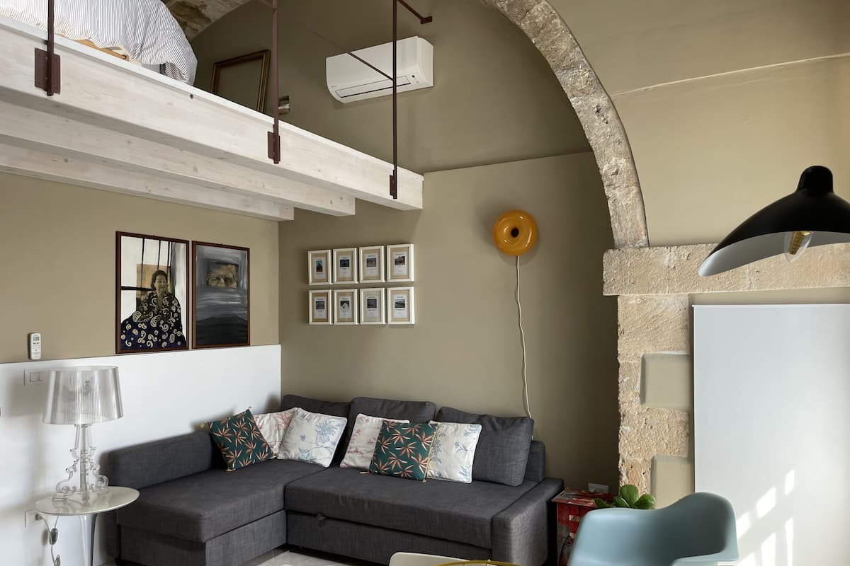 Deluxe Apartment, Private Bathroom, Partial Sea View (Marianelli) | Lounge