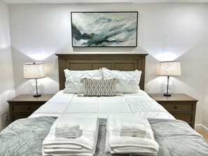 5 chambres, fer et planche à repasser, lit parapluie, Wi-Fi gratuit