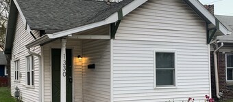 Cozy 1 Bedroom House, Free Parking, Highway Access