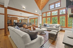 Smart TV, fireplace, video games, offices