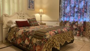 3 bedrooms, desk, iron/ironing board, free WiFi