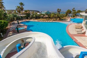 Piscine couverte