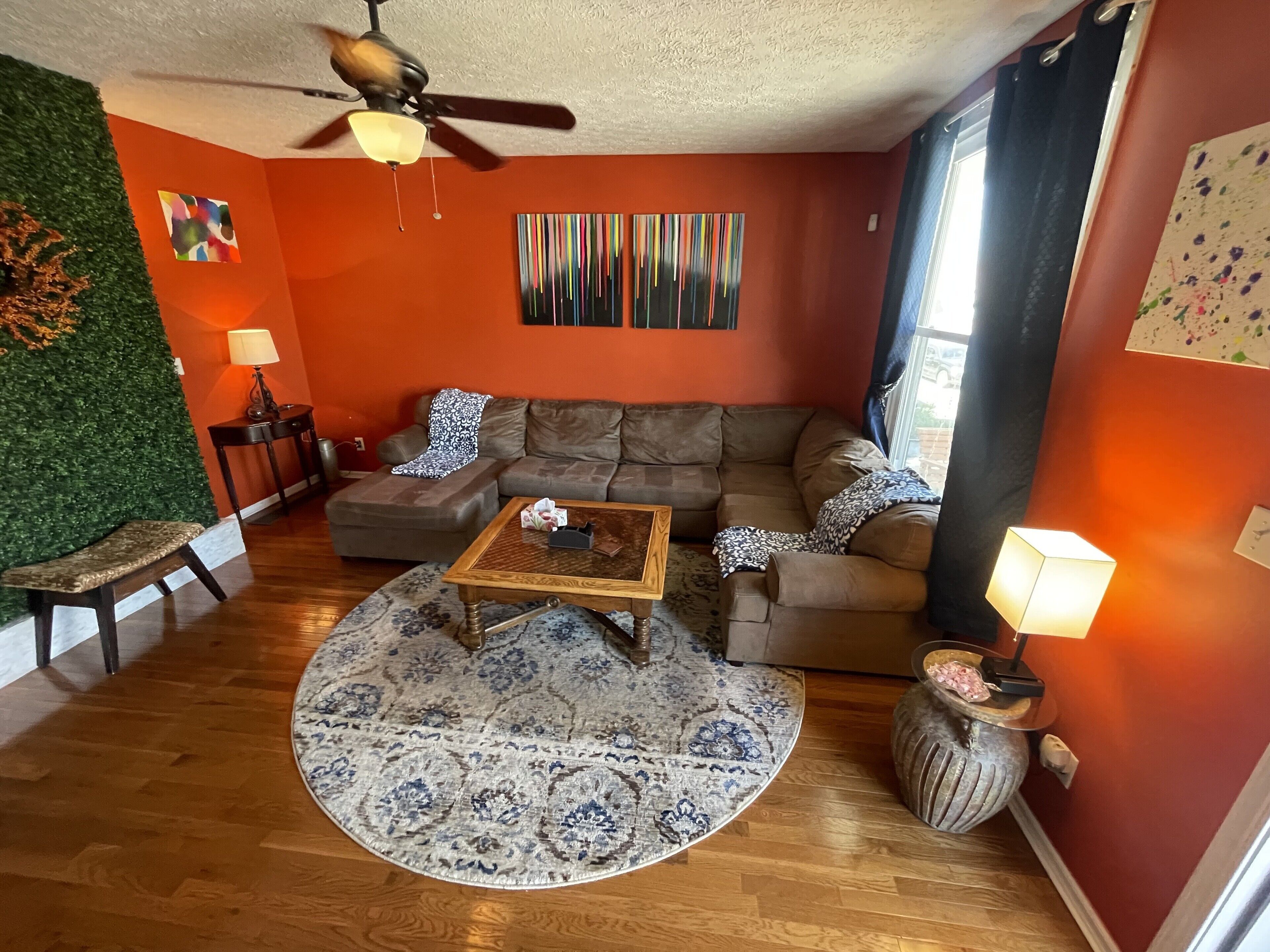 Minutes from Churchill Downs & Downtown Lou!