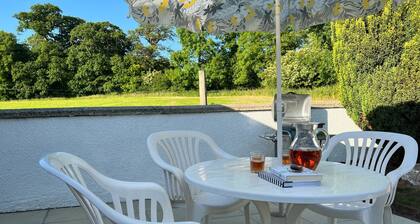 Heavenly Retreat - spacious & peaceful with patio