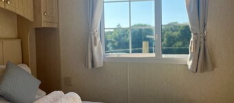 Heavenly Retreat - spacious & peaceful with patio