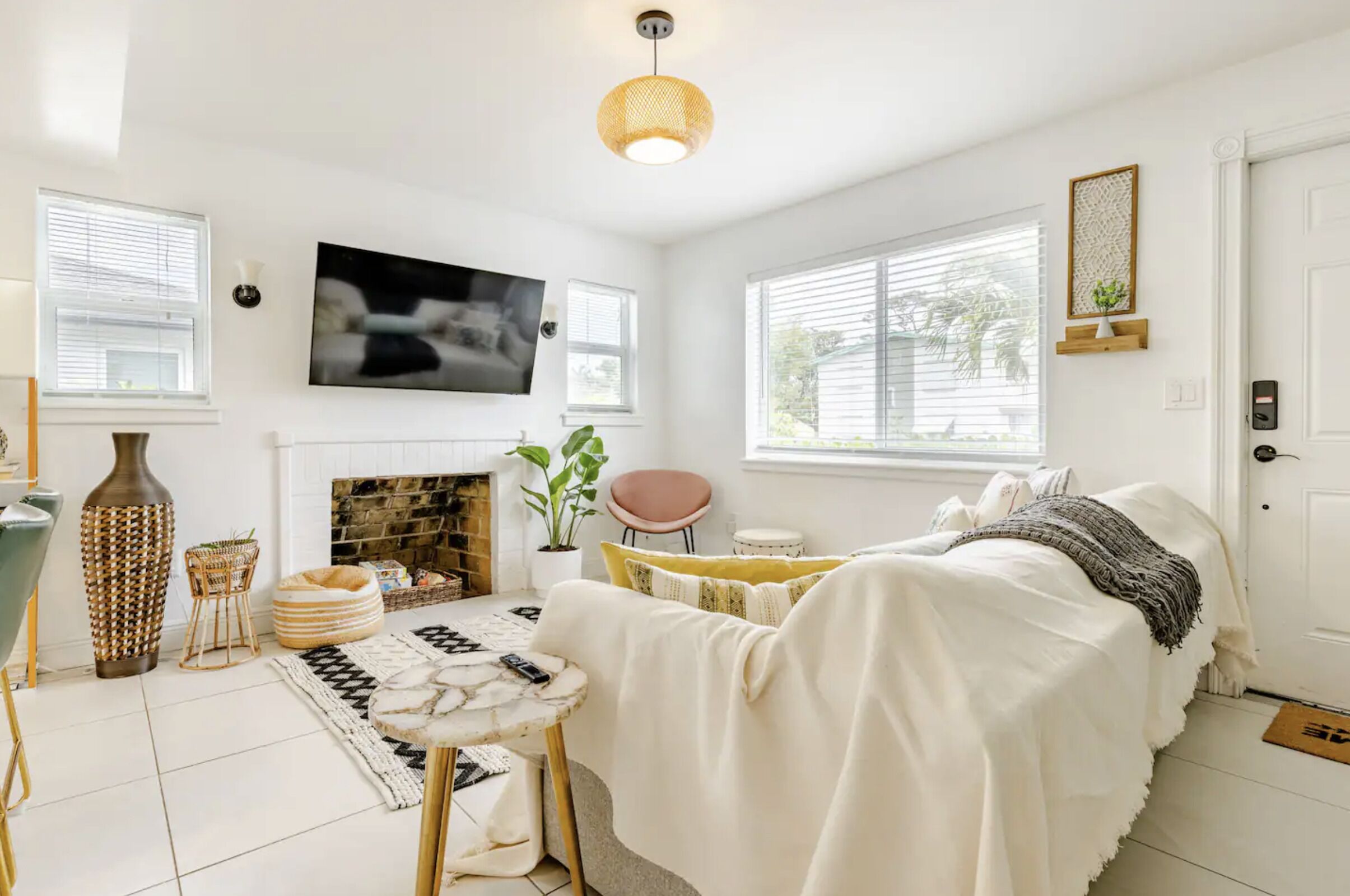 TV connectée, espaces bureaux