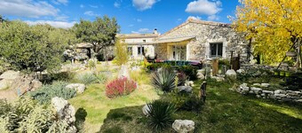 Stone house 3★, quiet and nature, South Ardèche - Orgnac l'Aven