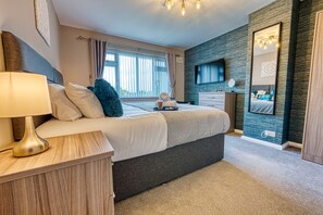 5 bedrooms - Maple House (Solihull)